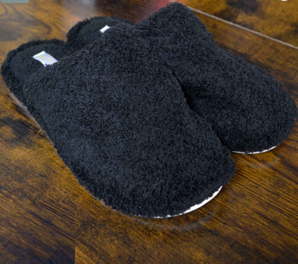 Jane Marie  Closed Toe Slipper  Black