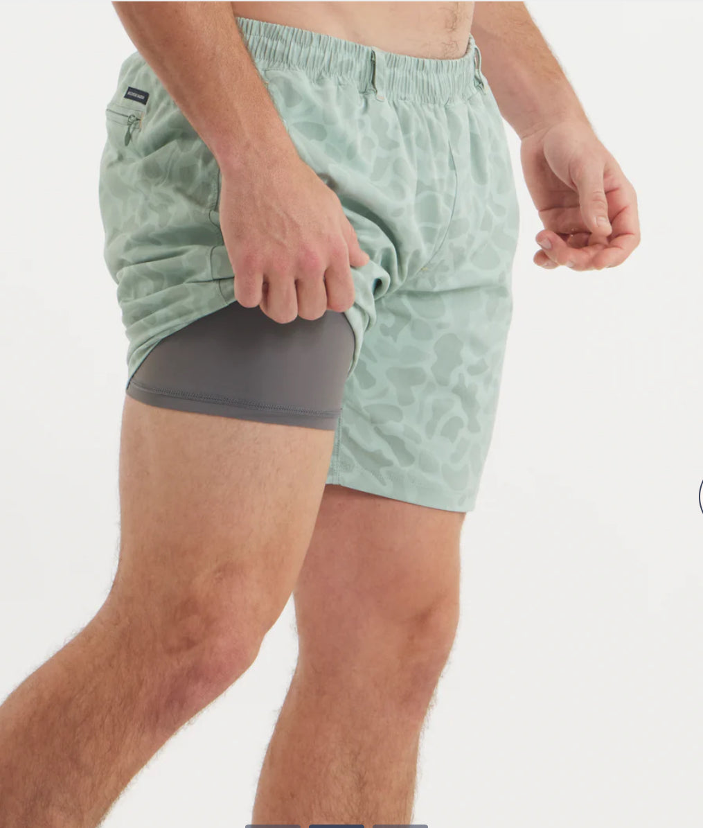 Southern Marsh Billfish Lined Performance Short - Camo BBFC OLV
