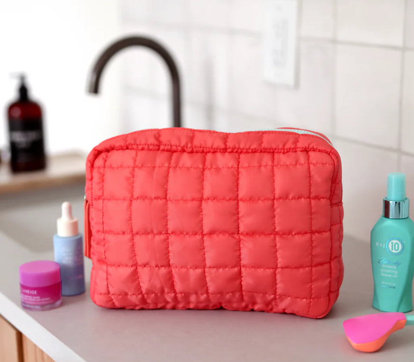 Jadelynn Brooke Puffer Cosmetic