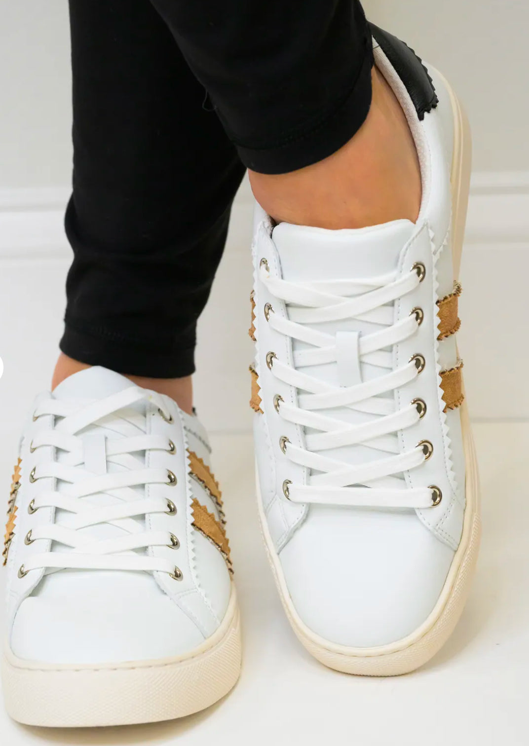 Corky Showtime - White Tan Black Sneaker