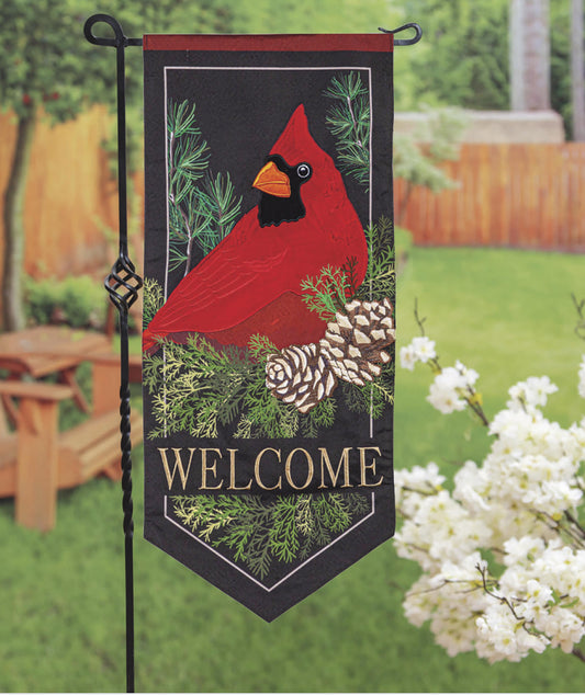 Evergreen Cardinal and Evergreen Garden Flag PHB010