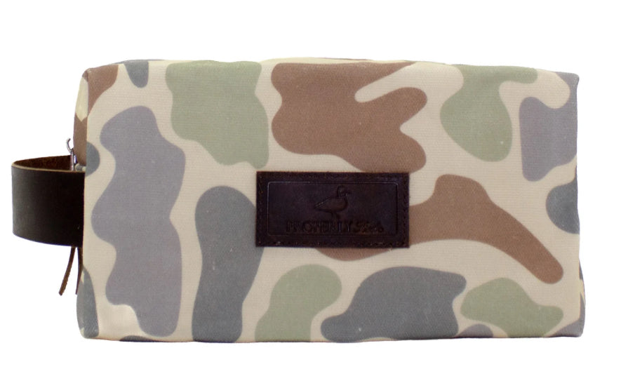 Properly Tied Sportsman Travel Kit Field Camo