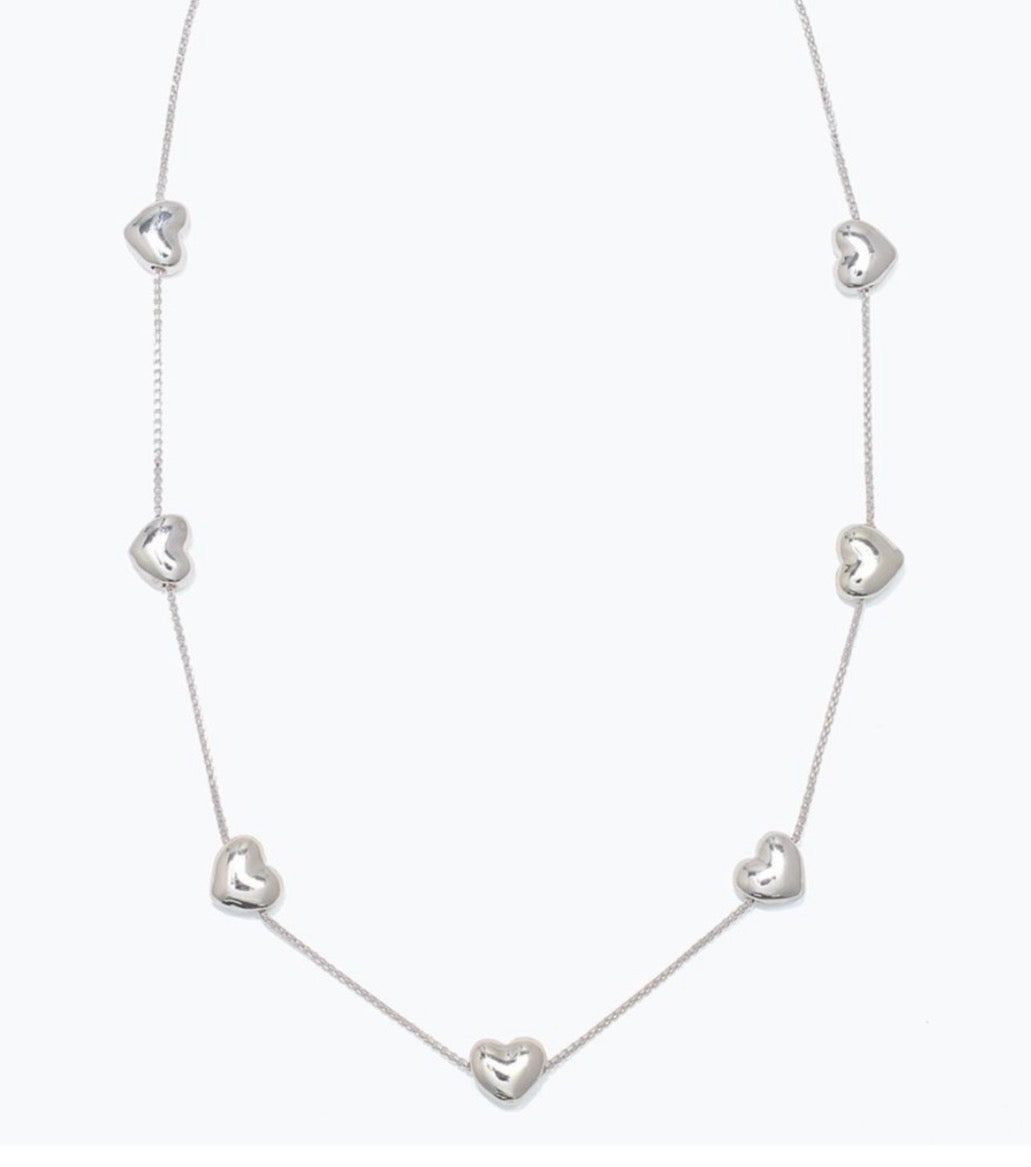 Periwinkle 8151659  Stationed polished silver hearts