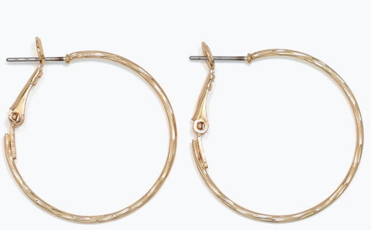 Periwinkle Delicately textured gold hoops