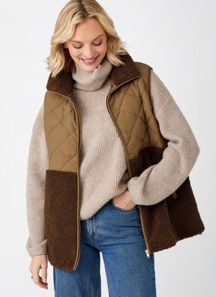 CHARLIE PAIGE Sherpa Vest, Dark Olive