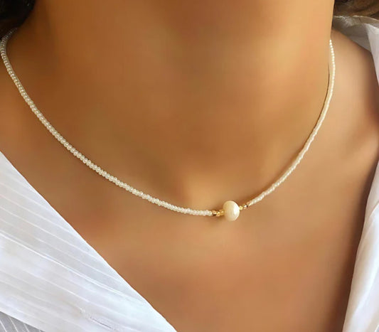 Cape Diablo Serene Pearl Necklace white