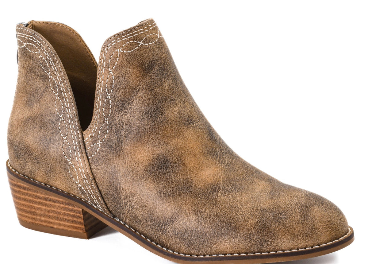 Corkys  Dive Bar Taupe