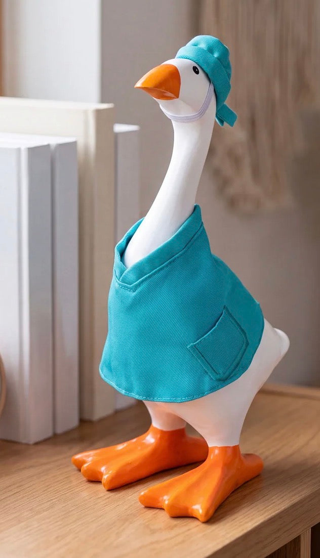 Evergreen Gordy the Desktop Goose Hillside Pasture Table Decor Fabric Accessory Set, Medical Professional