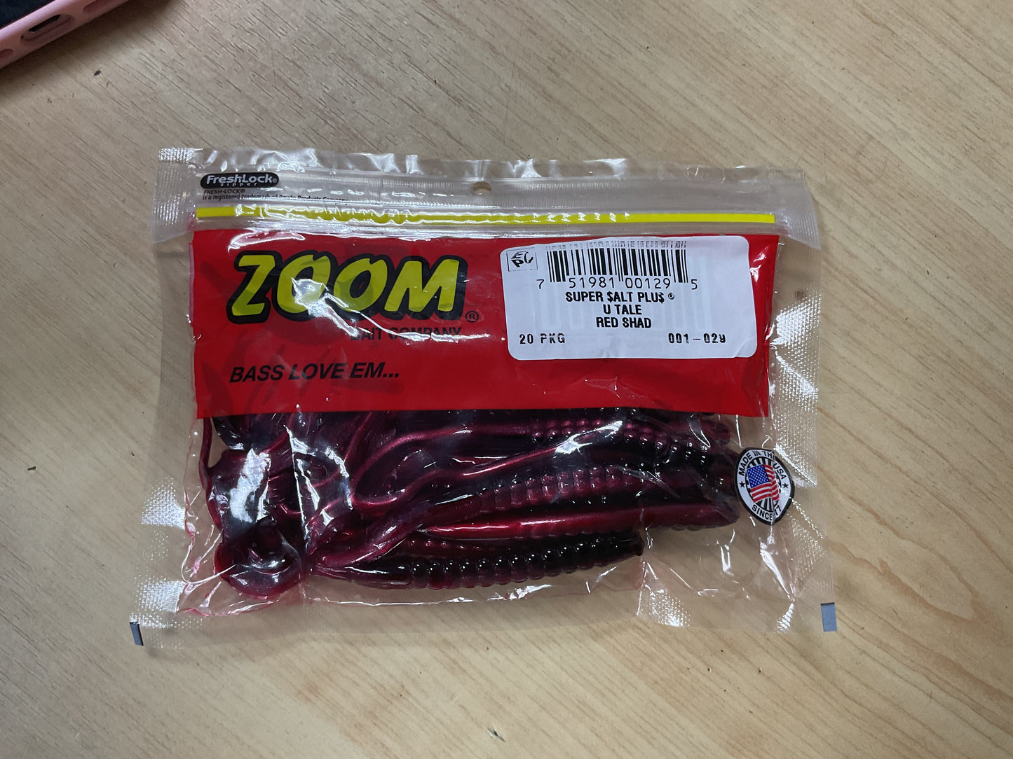 Zoom Super Salt Plus U Tale Red Shad