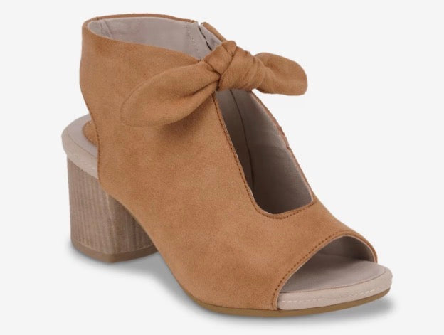 G. C. Shoes Kimora Tan Suede