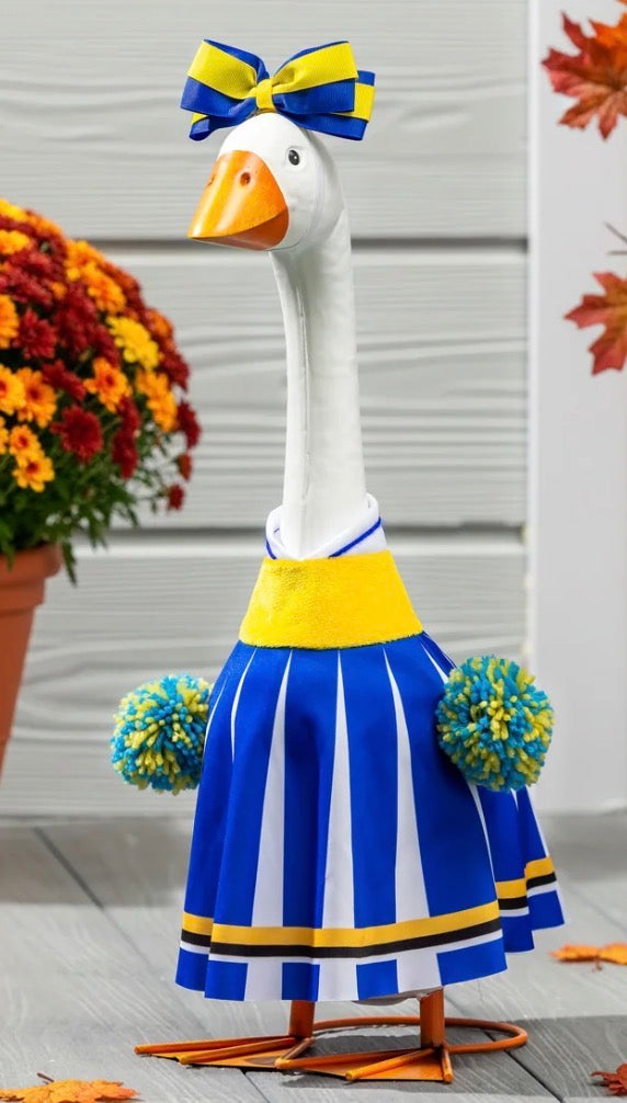 Giddy the Goose Outfit, Cheerleader