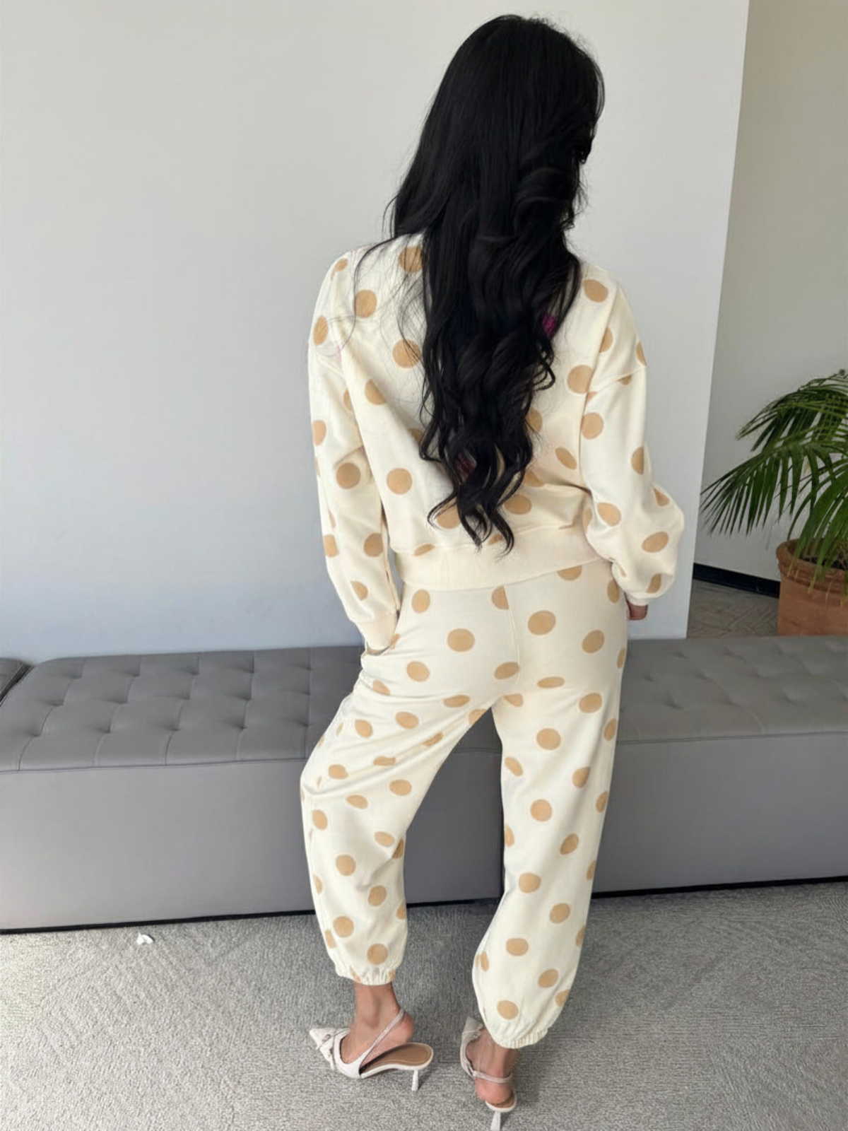 Carole Christian Polkadot 2PC Set Ivory/ Taupe